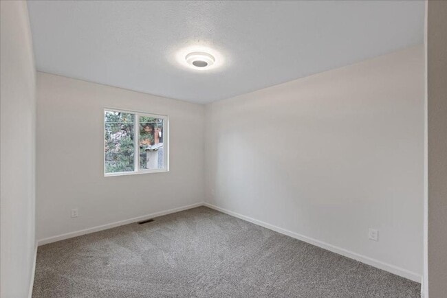 Building Photo - Modern Comfort Meets Urban Convenience – Brand New 3-Bedroom Townhome in Lower South Hill