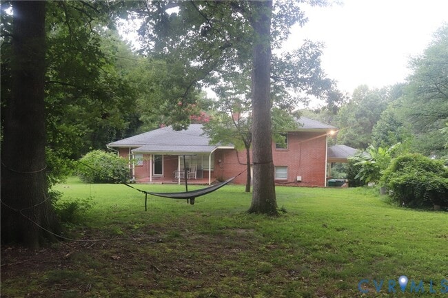 Building Photo - 515 Danray Dr
