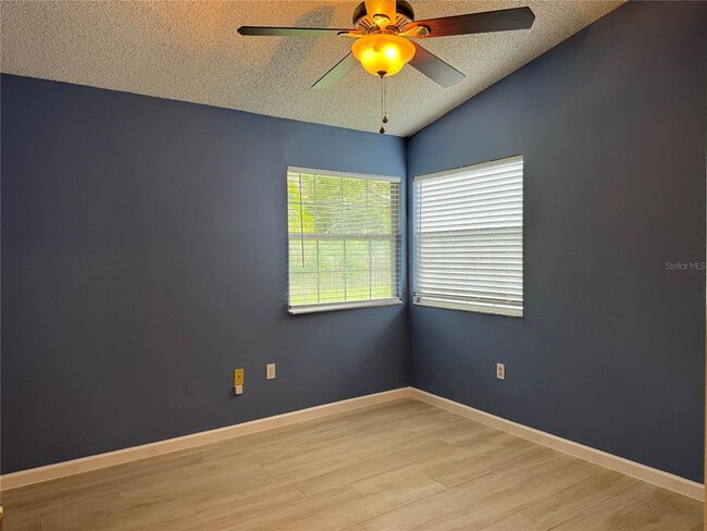 Building Photo - 4750 Hamlets Grv Dr