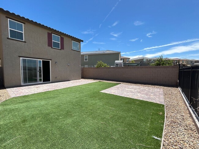 Building Photo - Inspirada 4-Bedroom 3-Bathroom Home!