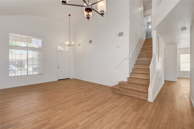 Building Photo - 1441 Iron Springs Dr