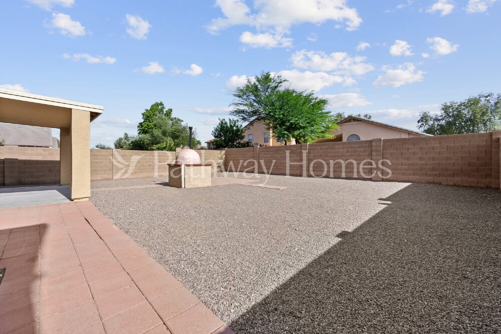 Building Photo - 41166 W Sanders Way
