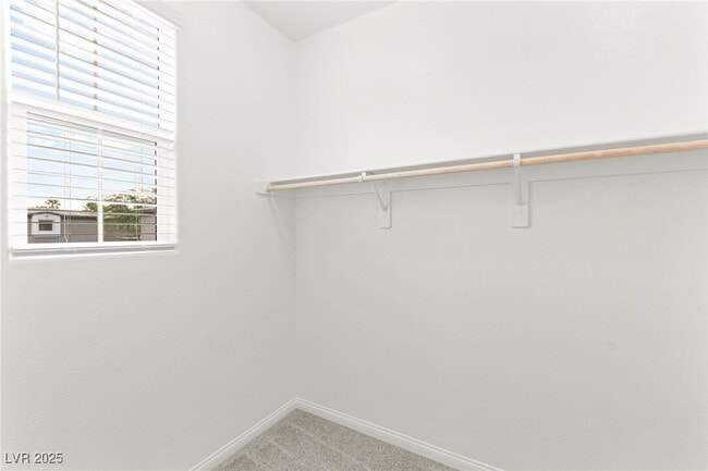 Building Photo - 10146 Glen Aulin St