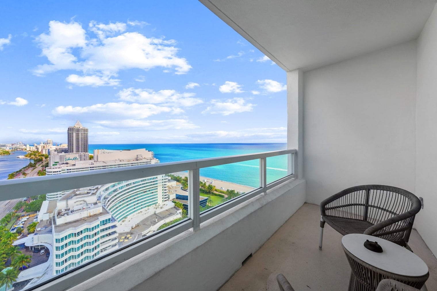 Building Photo - 4391 Collins Ave