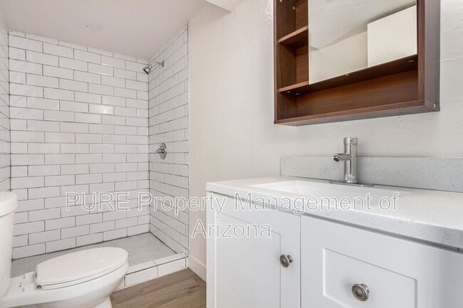 Building Photo - 1538 W Fillmore St