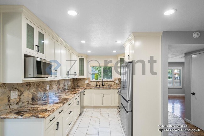Building Photo - 6186 Alvord Way