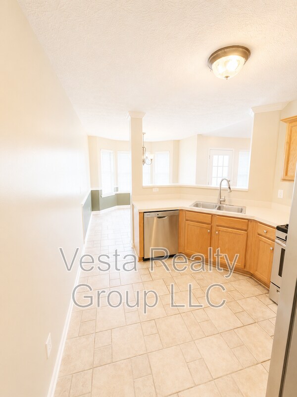 Building Photo - 5115 Towne Park Dr
