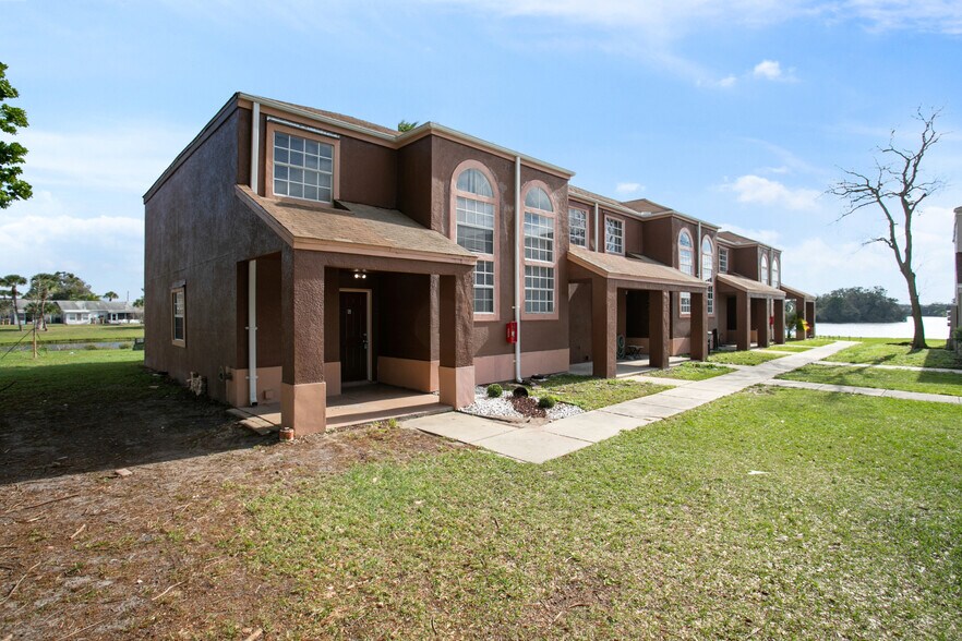 Building Photo - 212 Majors Ln