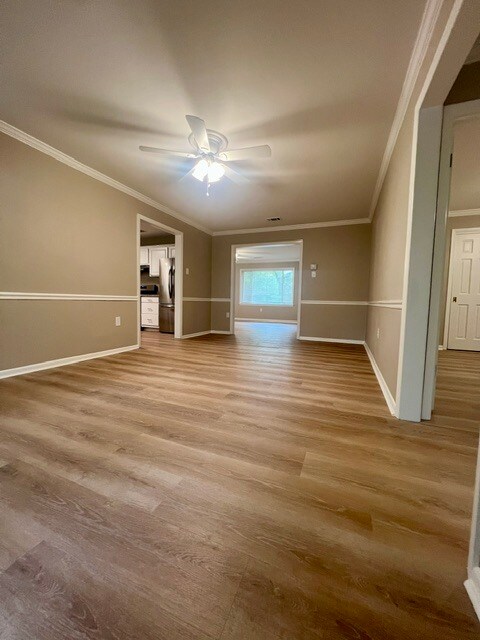 Building Photo - 1520 Crestwood Rd