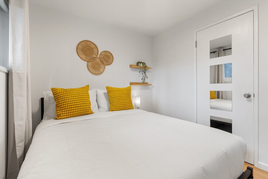 Building Photo - 23006 63rd Ave W