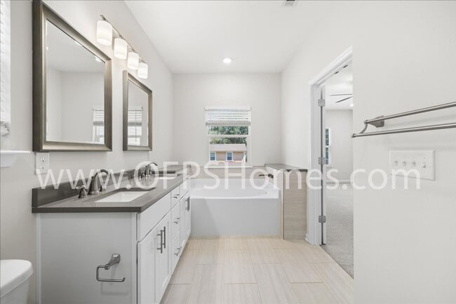 Building Photo - Home in the heart of Niceville