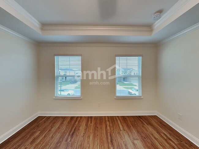 Building Photo - 6058 Little Blf Cir