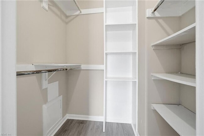 Building Photo - 317 Ferdinand Cir