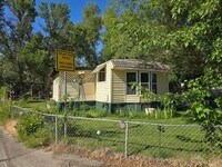 Building Photo - 825 E Ottley Ave