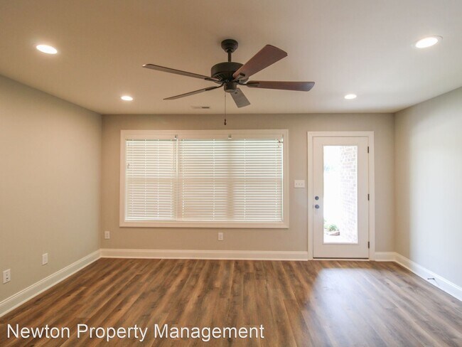 Building Photo - 3 br, 2.5 bath House - 18179 Mae Circle