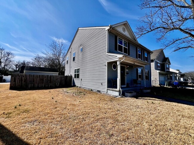 Building Photo - Stunning Corner-Lot Home with Space, Style & Modern Comfort