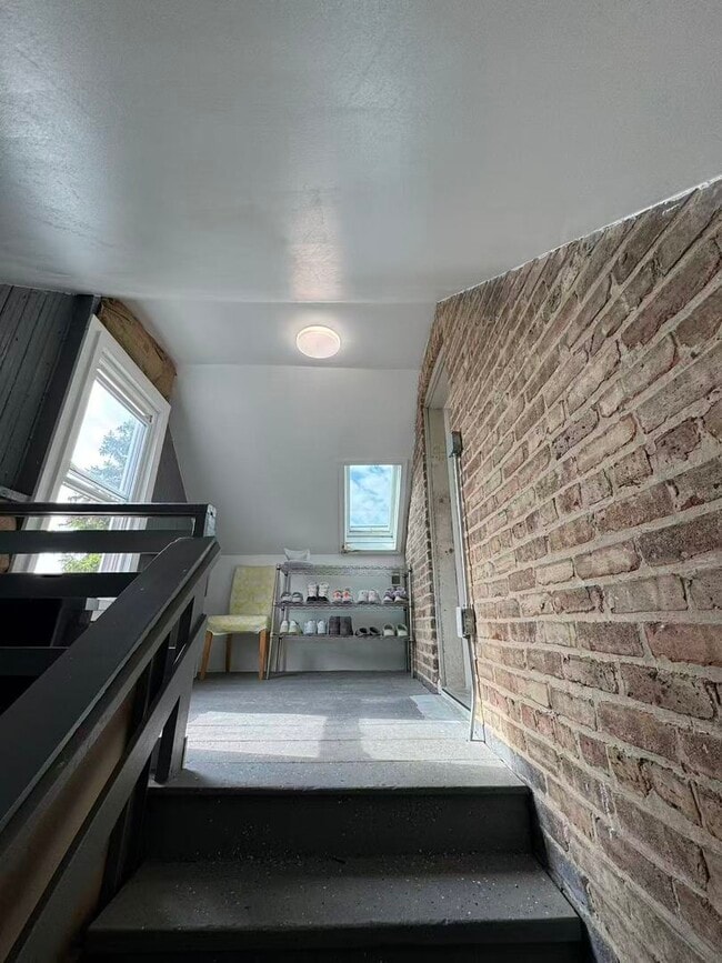 Building Photo - 4433 S Mozart St