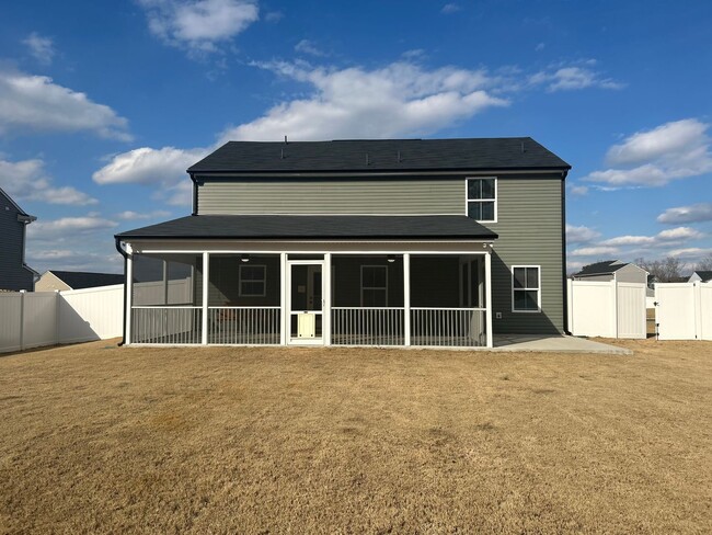 Building Photo - *Move in Special* 4 Bedroom | 2.5 Bath Hom...