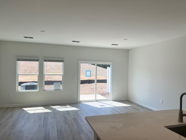 Building Photo - 1062 Winding Spg Dr