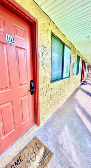 Building Photo - 253 Hayden Rd