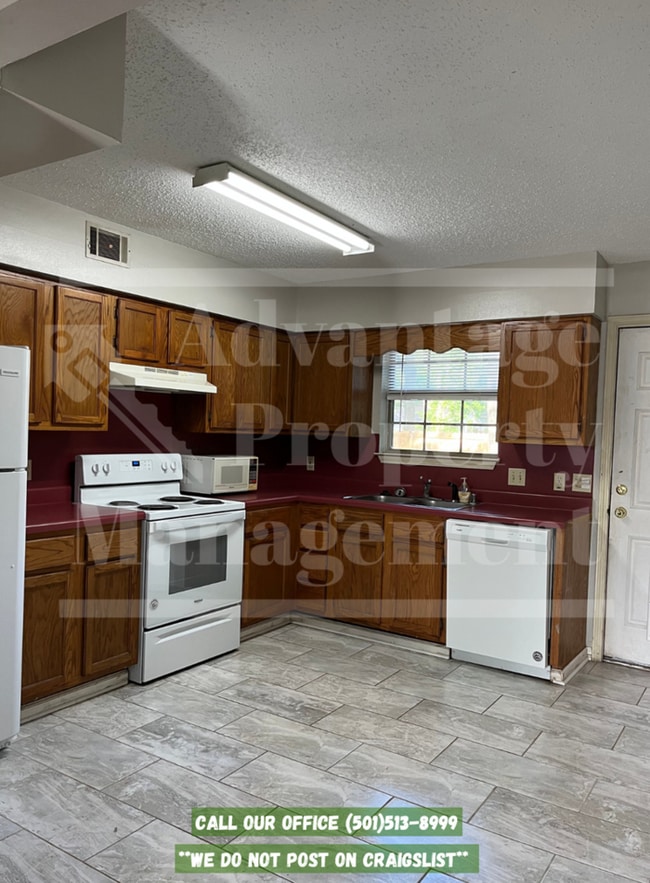 Building Photo - Showings Available!