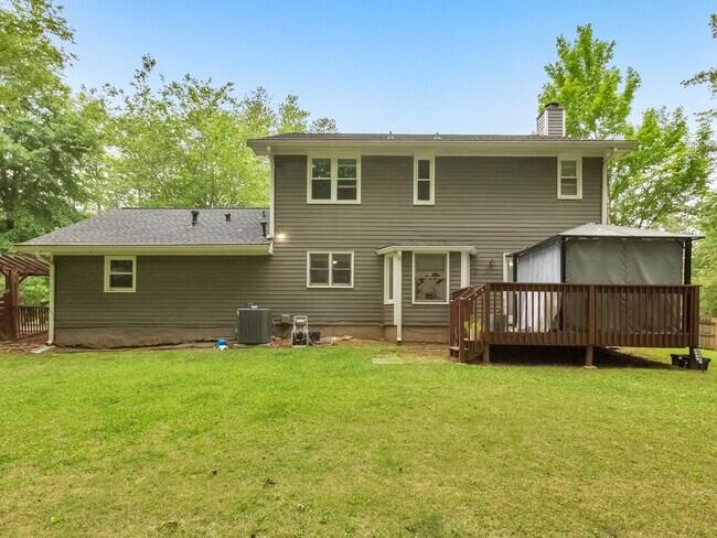 Building Photo - 2980 Hembree Rd NE