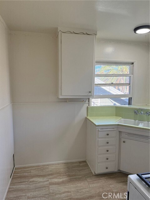 Building Photo - 742 N Glassell St