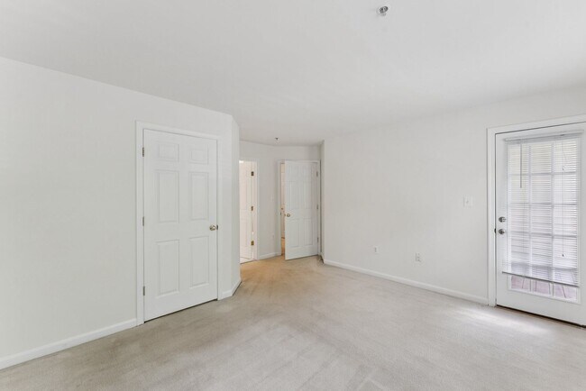 Building Photo - 11892 Breton Ct