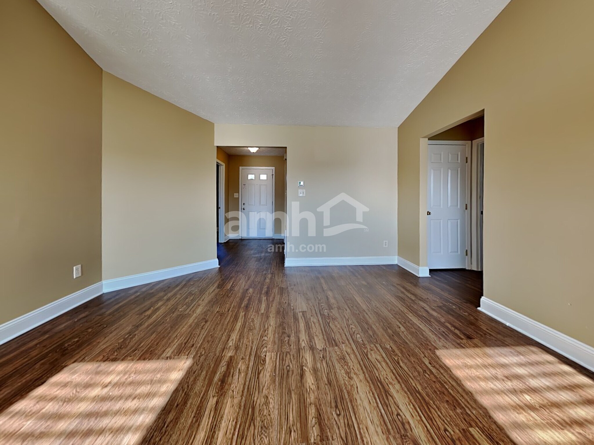 Building Photo - 7184 Franklin Madison Rd