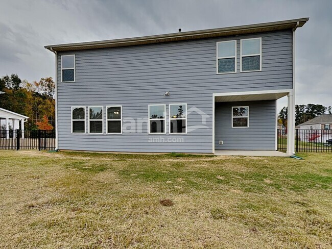 Building Photo - 4934 Trayton Ave