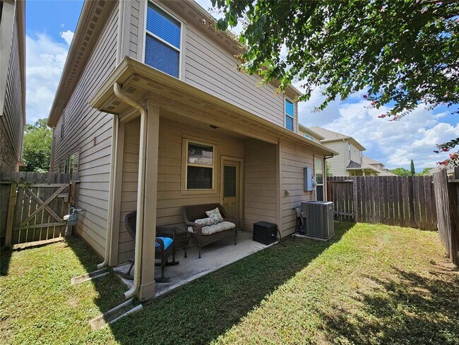 Building Photo - 17018 Taffaine Dr