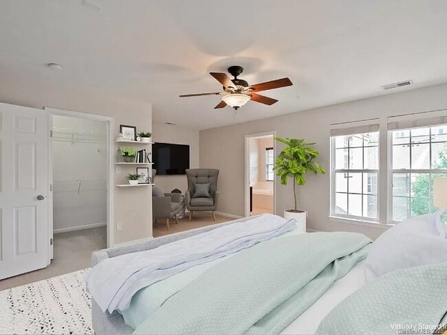 Building Photo - 660 Penn St