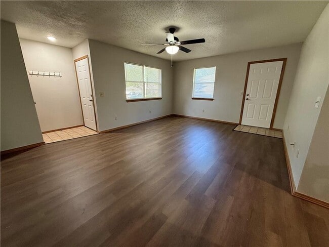 Building Photo - 4310 Nightingale Ln