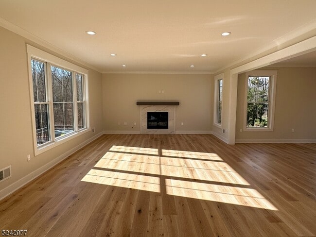 Building Photo - 128 Mountain Ave