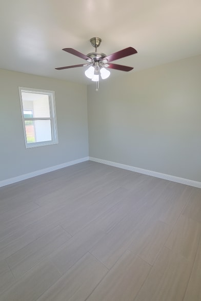 Building Photo - 12 3rd St