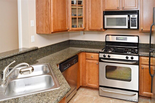 Building Photo - 3877 Pell Pl