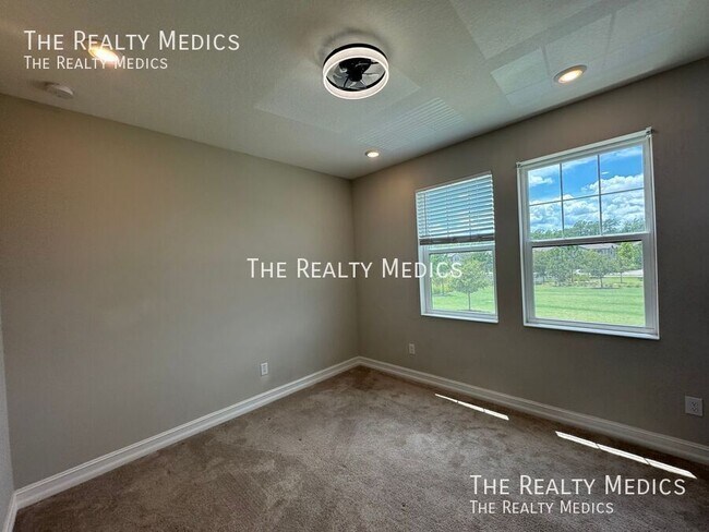 Building Photo - 4712 Lagona Ln