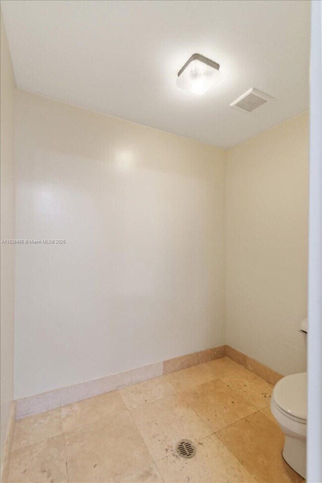 Building Photo - 5776 SW 166th Ct