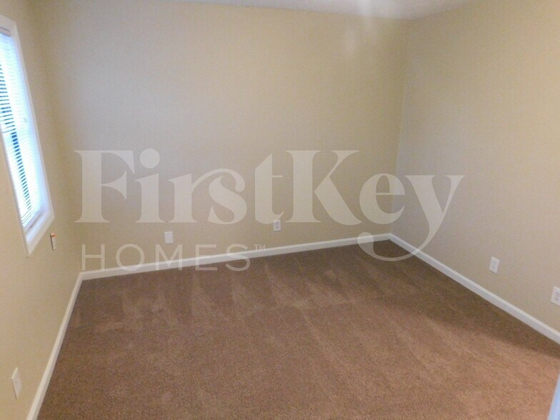 Building Photo - 212 Trickum Hills Ln