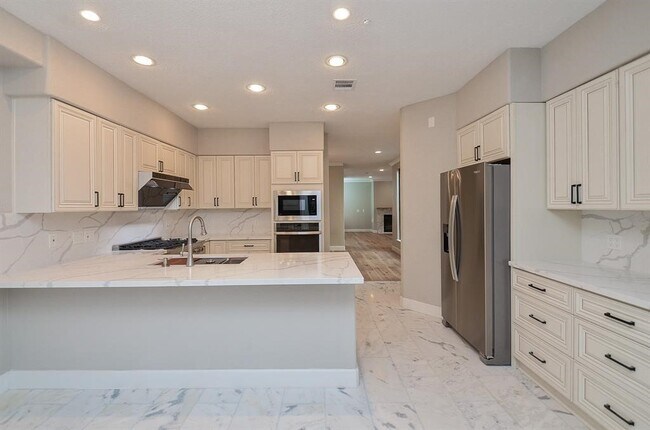 Building Photo - 15735 Tanya Cir