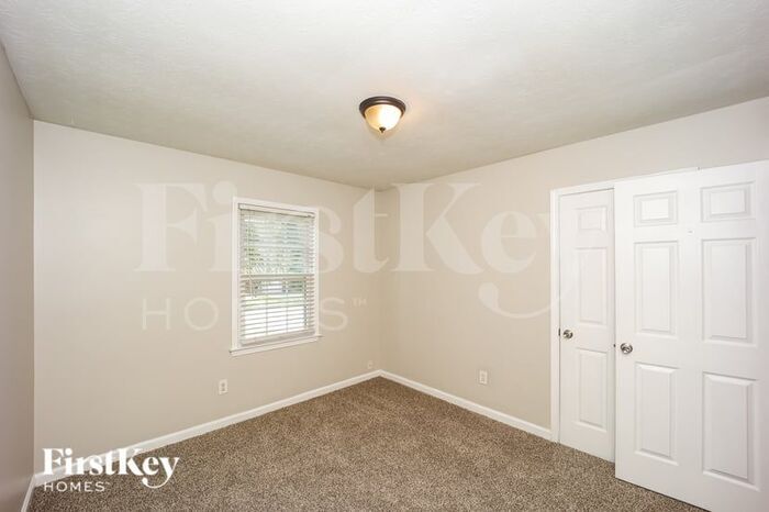 Building Photo - 420 Freestone Dr