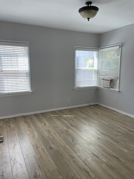 Building Photo - 5169 Pickford St