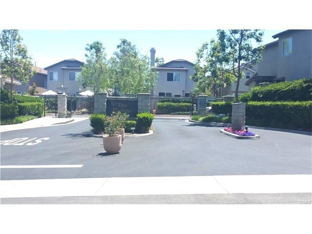 Building Photo - 9 Tuolumne Way