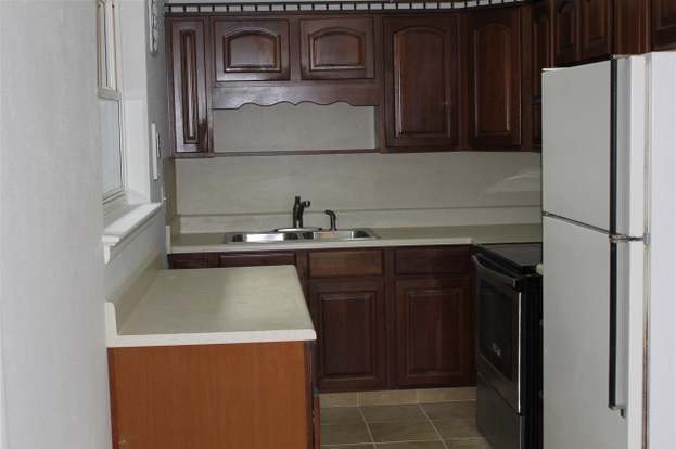 Building Photo - 9 Gentian Dr