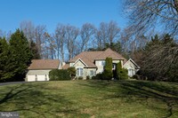 Building Photo - 9747 Avenel Farm Dr