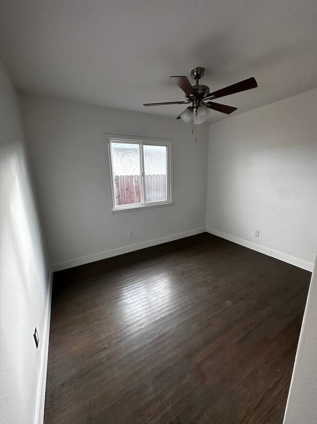 Building Photo - 1145 14th St