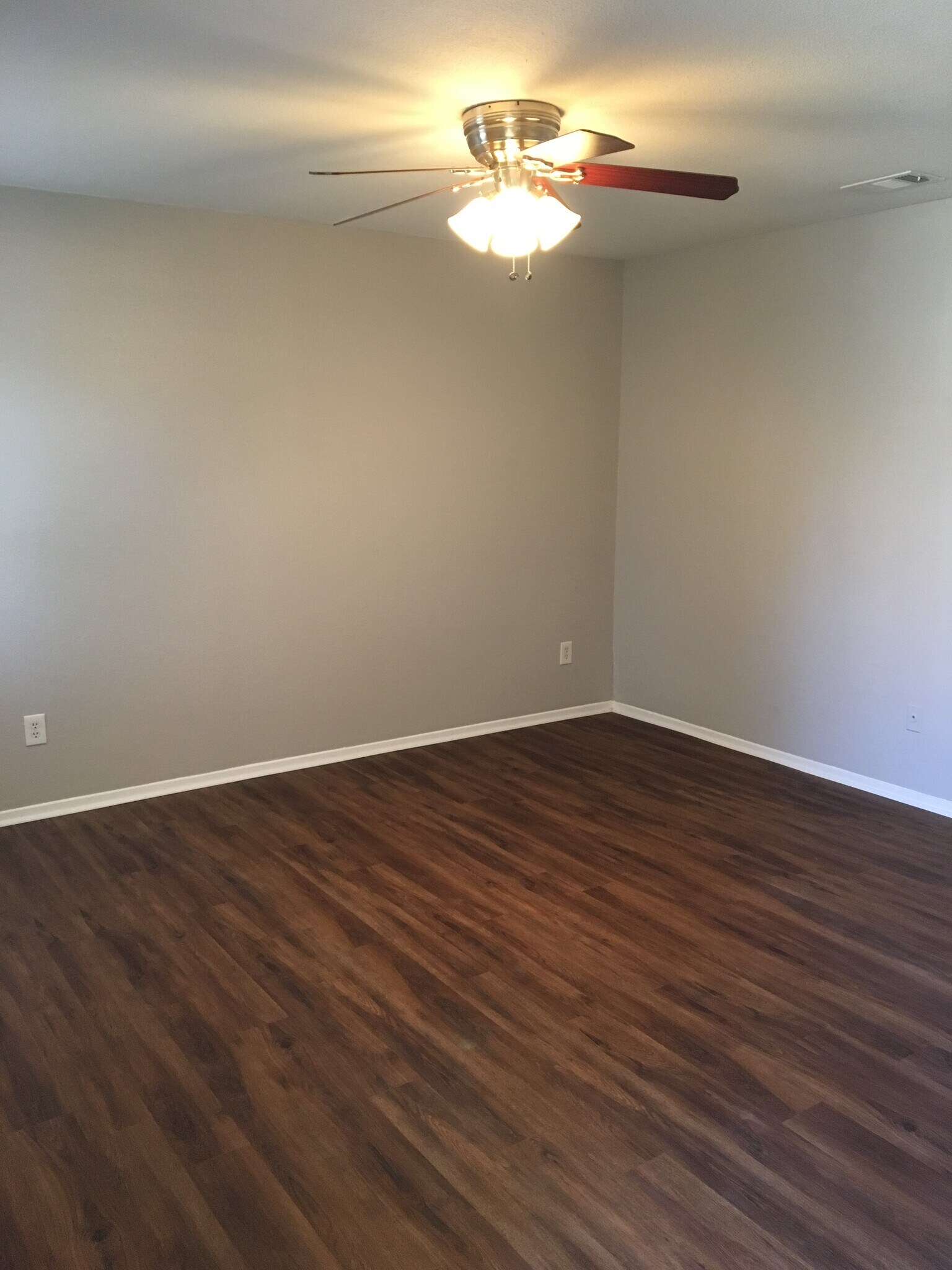Building Photo - 1714 CINNAMON PATH
