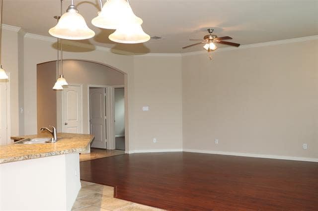 Building Photo - 414 Stonecreek Dr