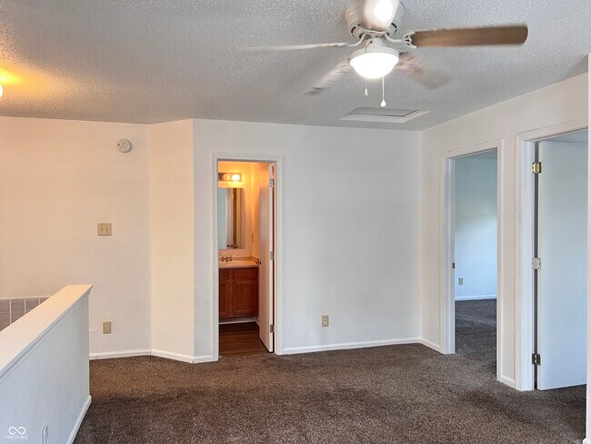 Building Photo - 1239 Odell Ln