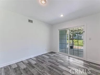 Building Photo - 636 E Avenida De Los Arboles